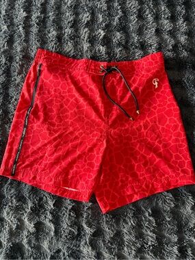 Tucann size 2XL swim trunks